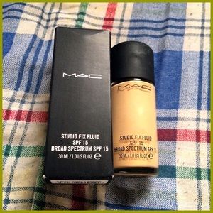 MAC studio fix fluid #NC20