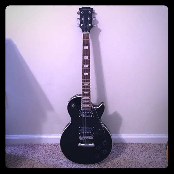 Black 'Spectrum' Guitar