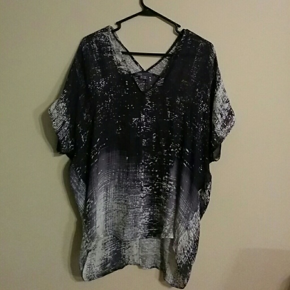 Vince Tops - New Silk Vince Hi-Lo top