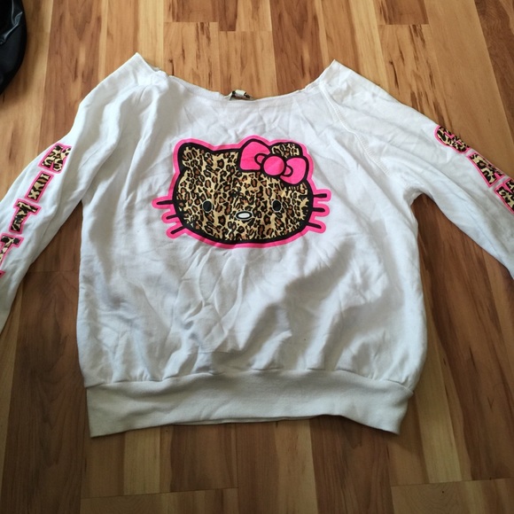 Hello kitty "kitty gang" sweater