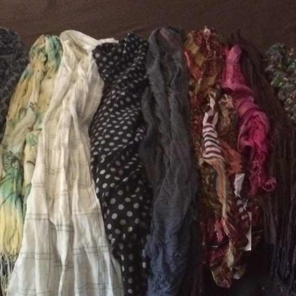 Extra pics. All scarves sold - Picture 3 of 3