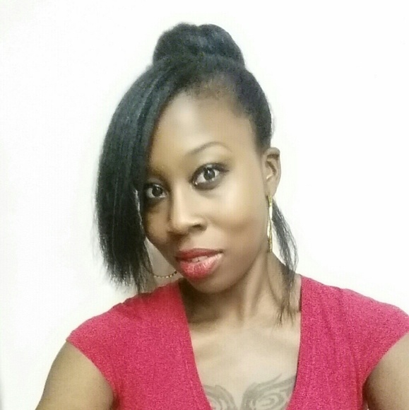 Meet your Posher, Lennoria