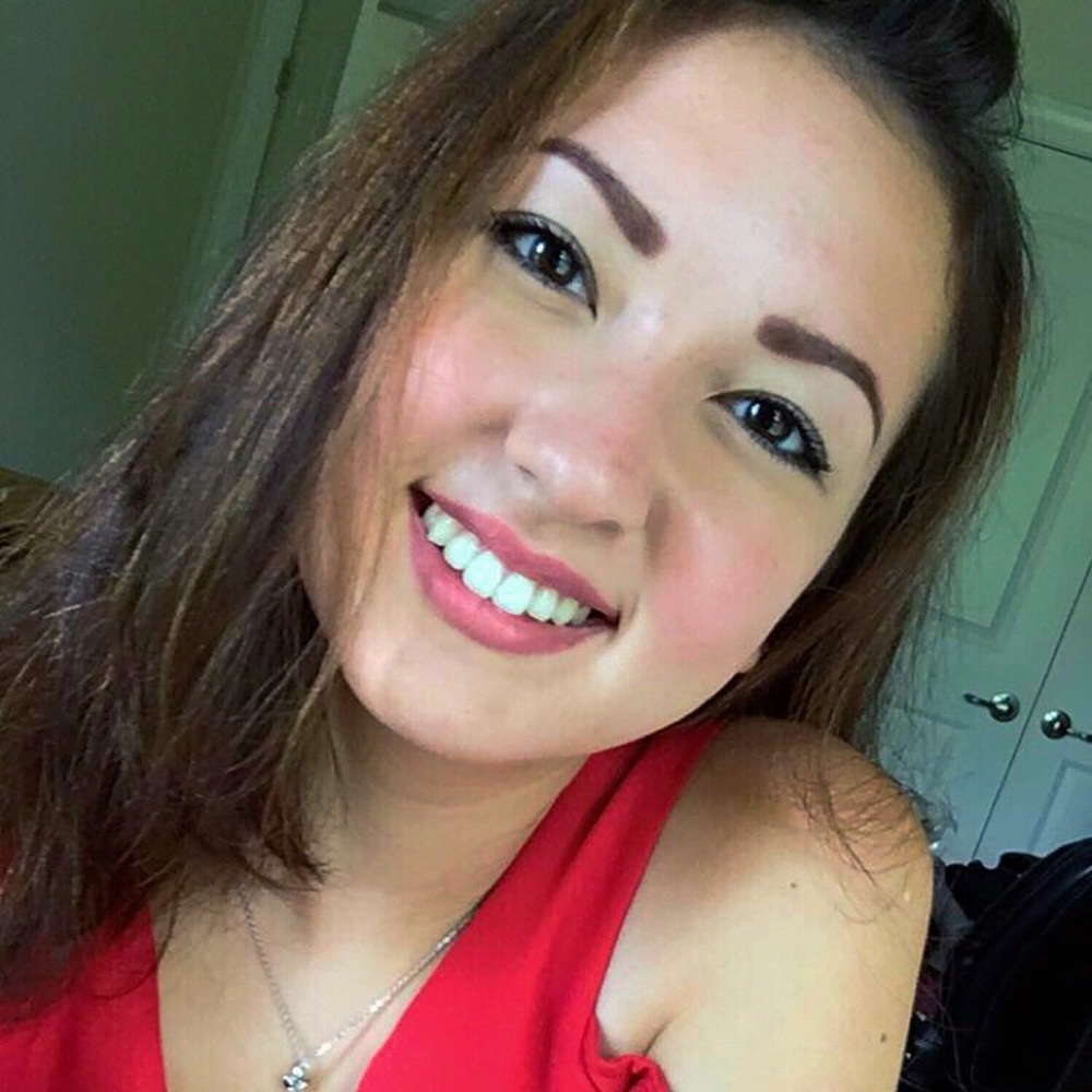 Meet your Posher, Kayla