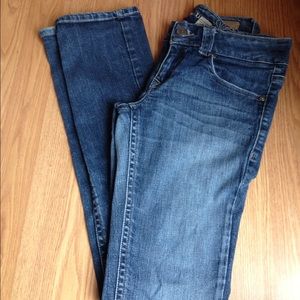 Size 5 Refuge Jeans