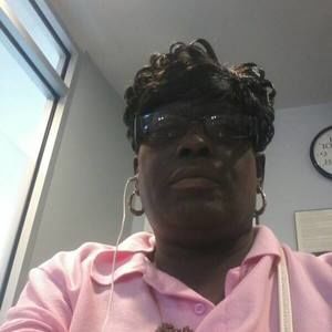 Meet your Posher, Denise