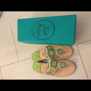 NIB Jack Rogers lime green size 6