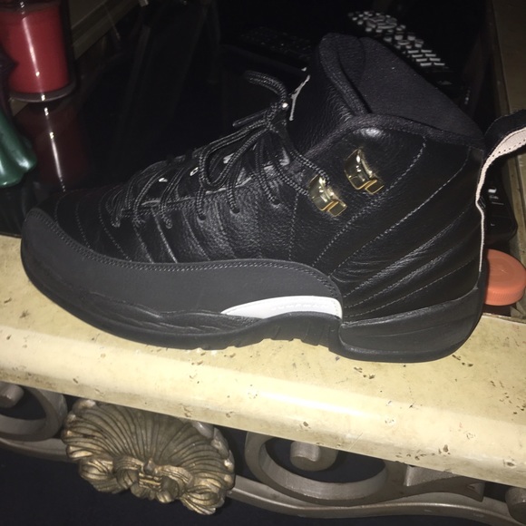 Air Jordan 12s - Picture 2 of 4