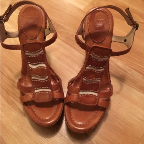 Frye heel/sandal-- Super Cute!