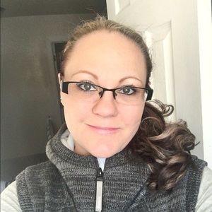 Meet your Posher, Heidi