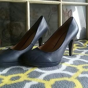 Nine west pumps