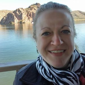 Meet your Posher, Lisa