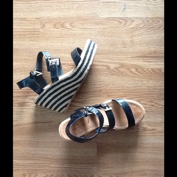 Kate Spade Darla Wedges - Picture 1 of 2