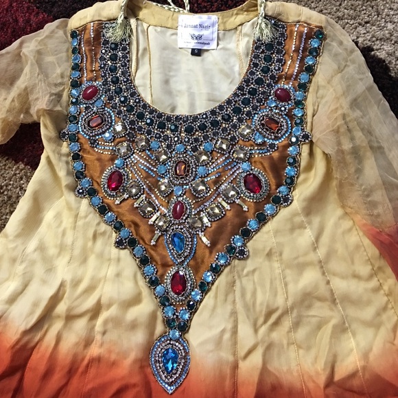 Anarkali gown authentic Jannat Nazir - Picture 2 of 3