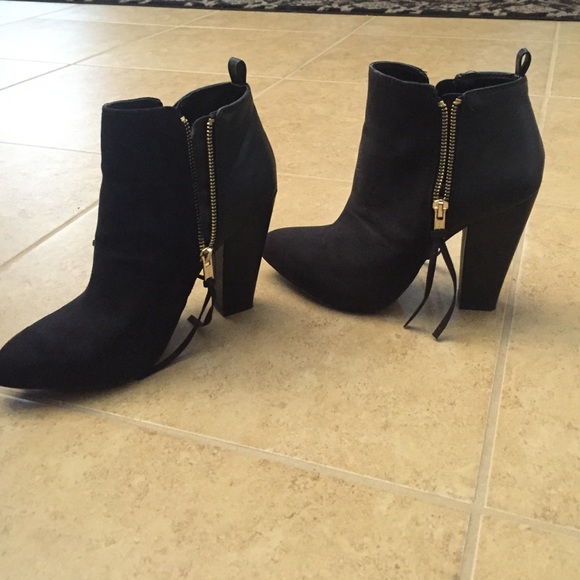 Black boots