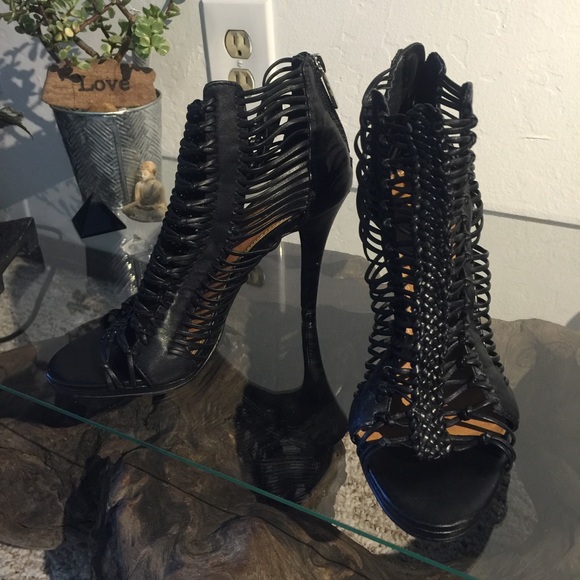KELSI DAGGER Cage Gladiator Black Platforms