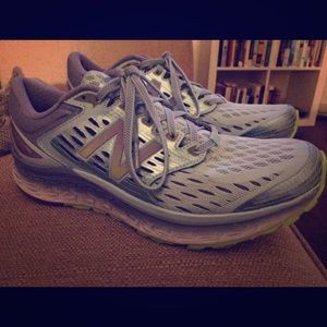 New Balance Fresh Foam Women's Shoes Size 8.5