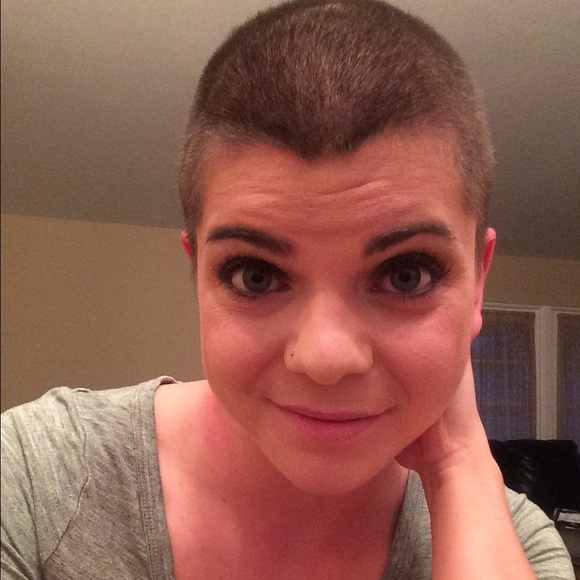 Meet your Posher, Leah