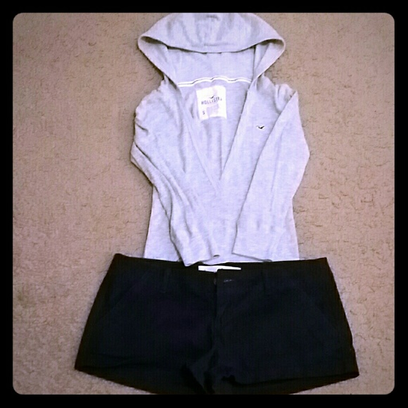 Hollister gray hoodie & dark Bleu short cute set.