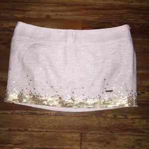 White and gold mini skirt