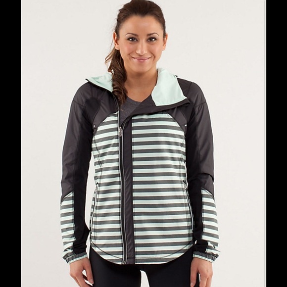✂️sale✂️Lululemon go distance running jacket
