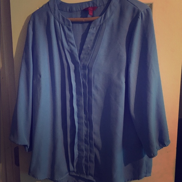 Periwinkle Three Quarter Sleeve Blouse - Picture 1 of 1