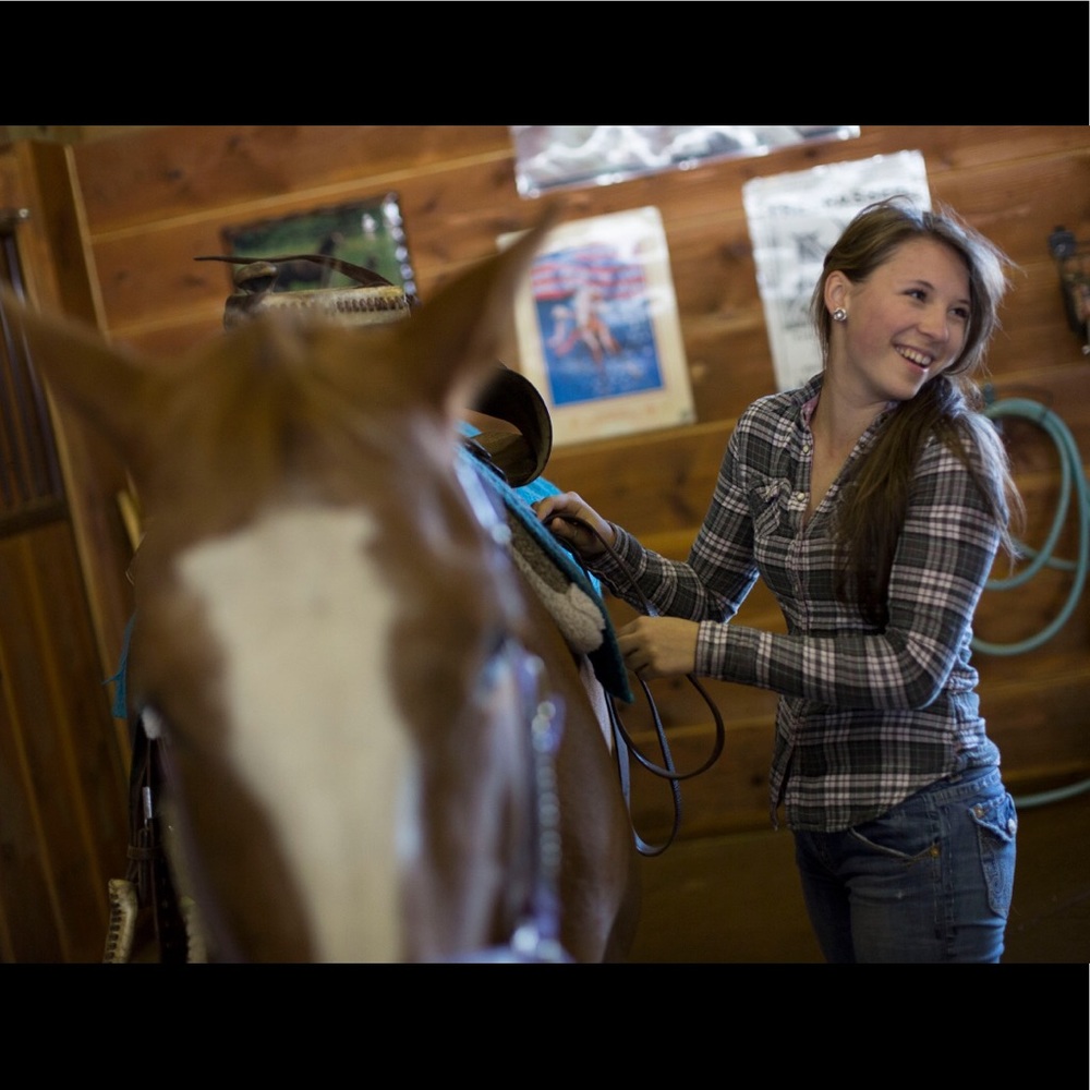 Meet your Posher, Janiel