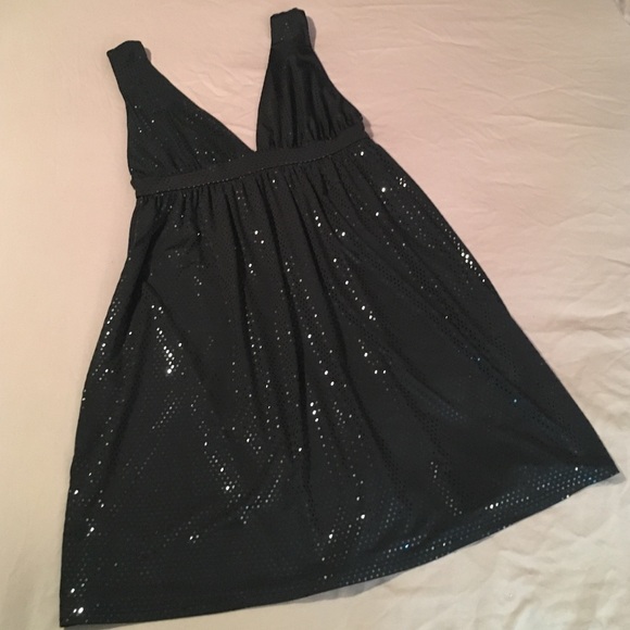 Adorable black cocktail dress!