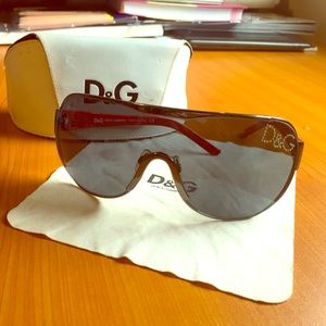 Dolce & Gabbana oversized aviators