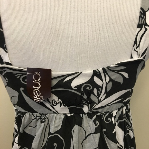 NWT O'Neill Black and White Casual Halter Dress - Picture 3 of 3