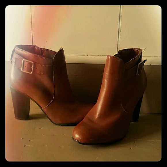 Brown leather ankle boots