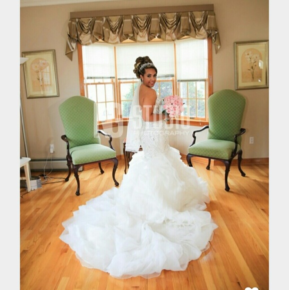 *SOLD* * HP !* Moonlight Couture Wedding Dress - Picture 4 of 4