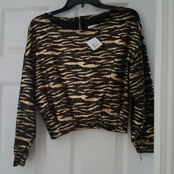 Black amd Gold Top