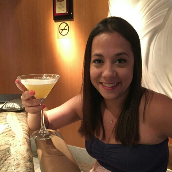 Meet your Posher, Melanie - Picture 1 of 3