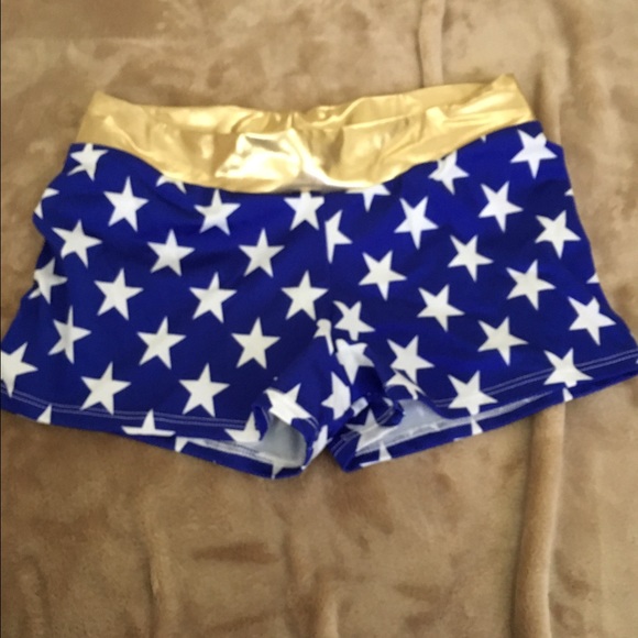 Star shorts