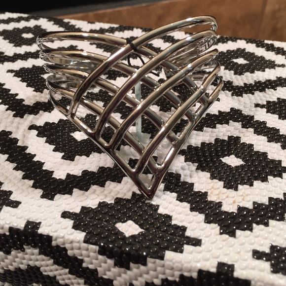 ππHOST PICKππCLASSIC CHICπ π ππ - Picture 4 of 4