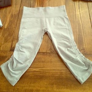 Lulu lemon "In the Flow" crops