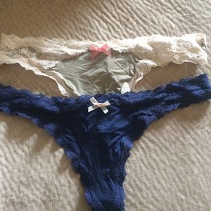 NWOT Victoria's Secret Thongs