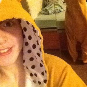 Meet your Posher, Isabel