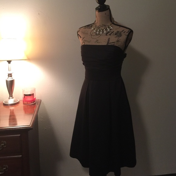 🎉Sold🎉White House Black Market LBD - Picture 4 of 4