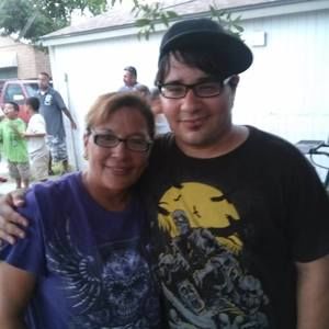 Meet your Posher, Lorie