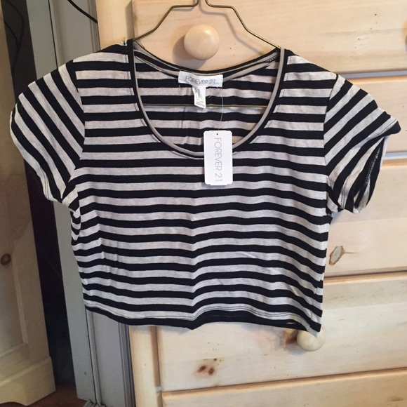 Striped NWT crop top