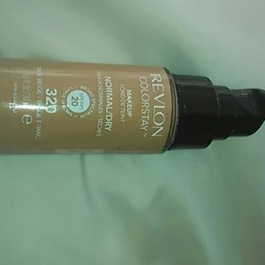 Revlon color stay foundation