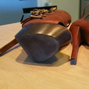 Steve Madden Shoes - Steve Madden Super stylish ankle booties❤️ Steve Madden Shoes - Steve Madden Super stylish ankle booties❤️