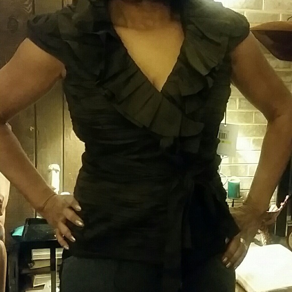 Brown ruffle new top