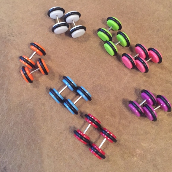 Fake gauges - Picture 1 of 3