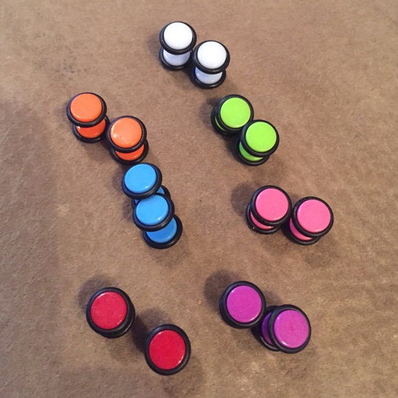 Fake gauges - Picture 2 of 3