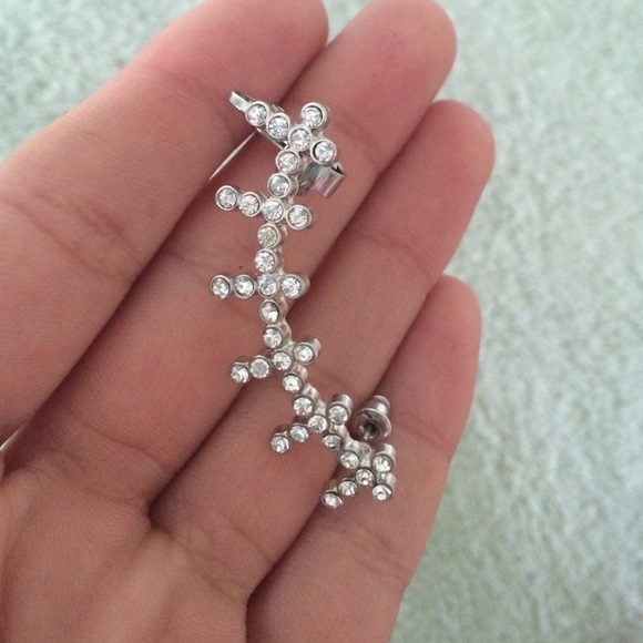 Ear pin with clip on - Picture 2 of 3