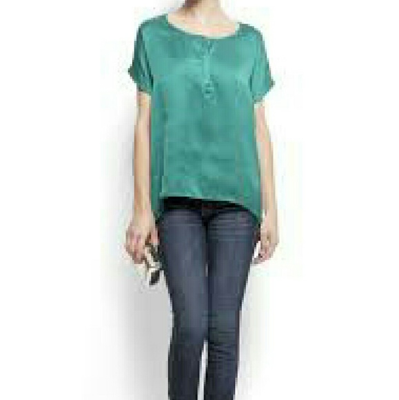 Mango satin finish tshirts size M or L - Picture 2 of 4