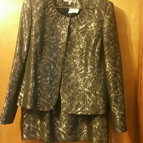 Suits   weekend special