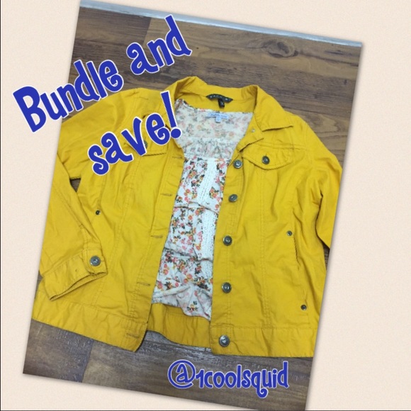 Charlotte Russe floral layered crop top - Picture 3 of 4